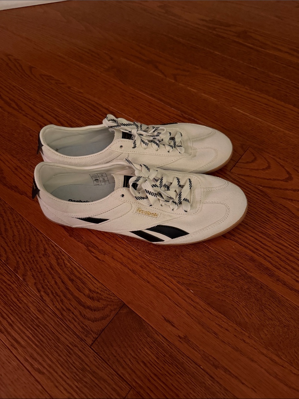 Reebok Classic White & Black Leather Sneakers